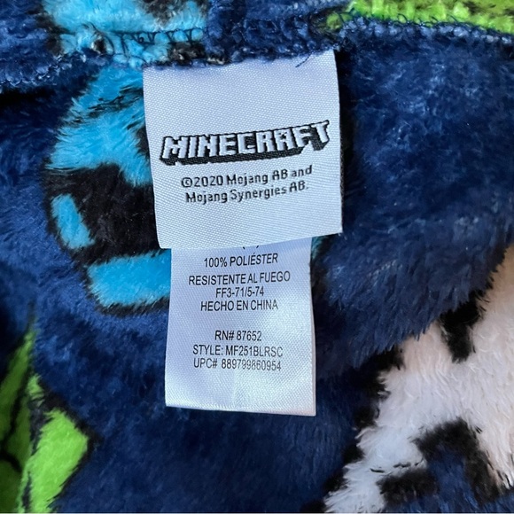 Boys Minecraft Robe - Picture 4 of 7